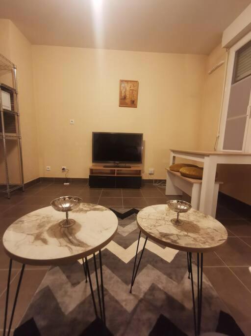 Logement En Hypercentre Dans Une Residence أميا المظهر الخارجي الصورة
