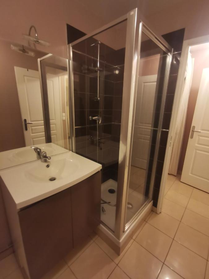 Logement En Hypercentre Dans Une Residence أميا المظهر الخارجي الصورة