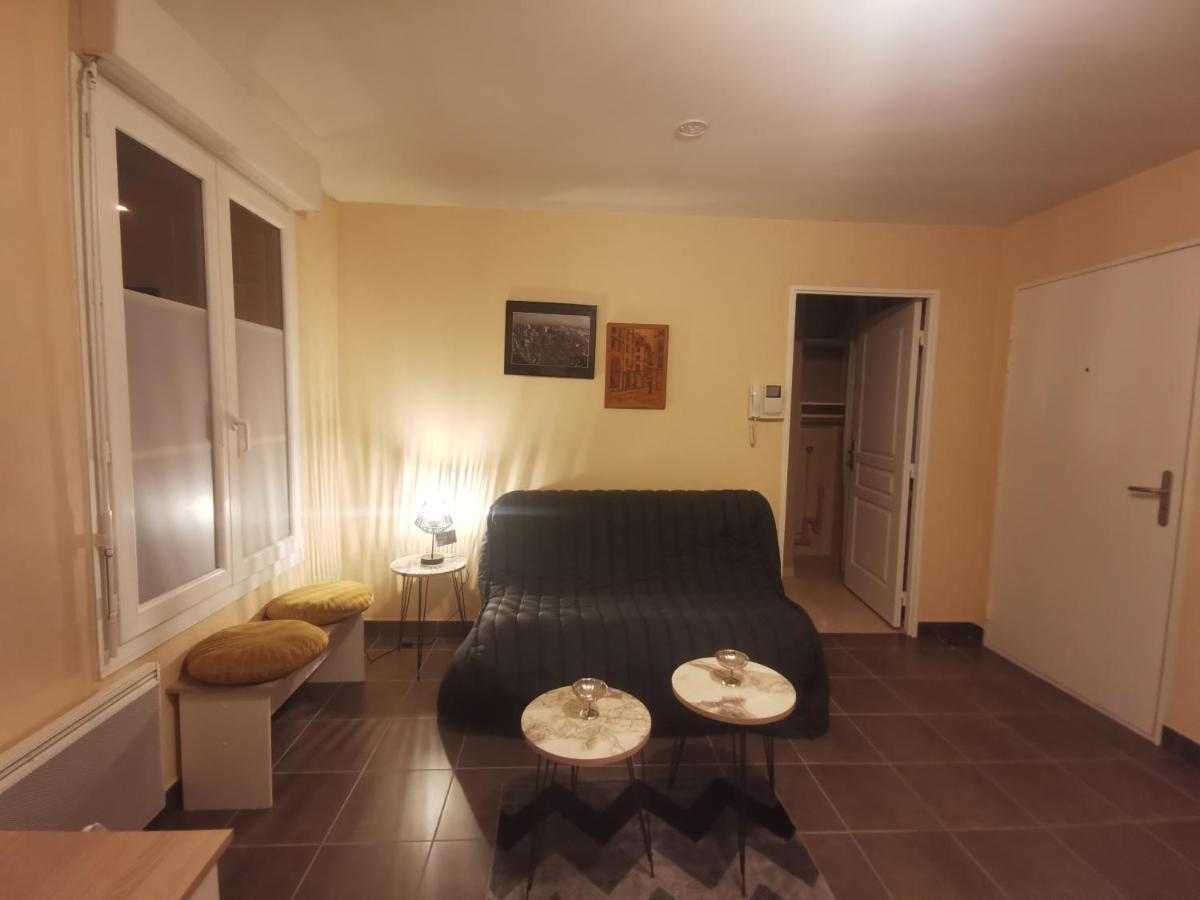 Logement En Hypercentre Dans Une Residence أميا المظهر الخارجي الصورة